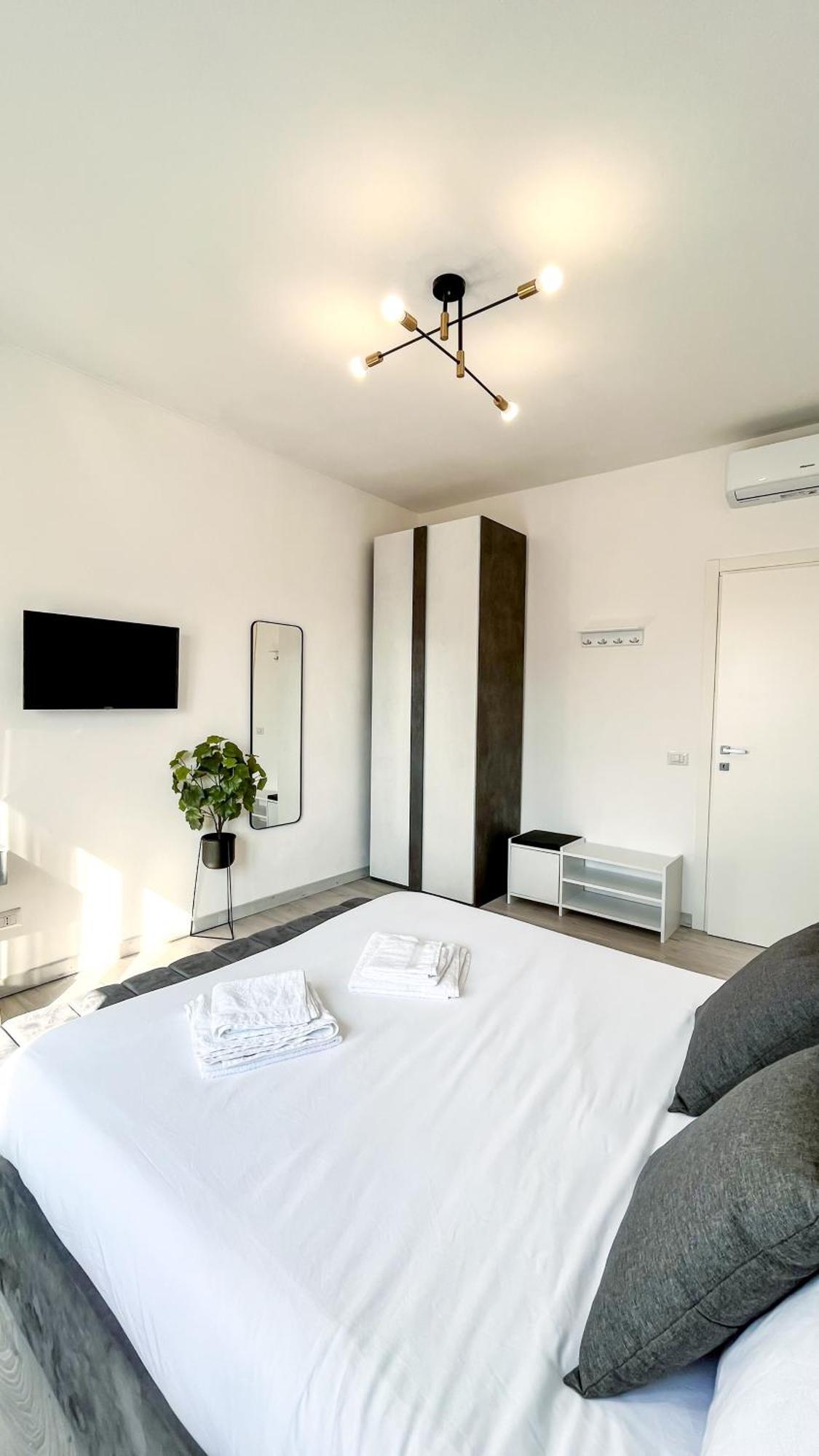 Dream & Relax Hotell San Donato Milanese Exteriör bild